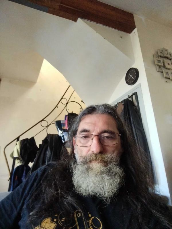 eric2216 57 ans Carnoët