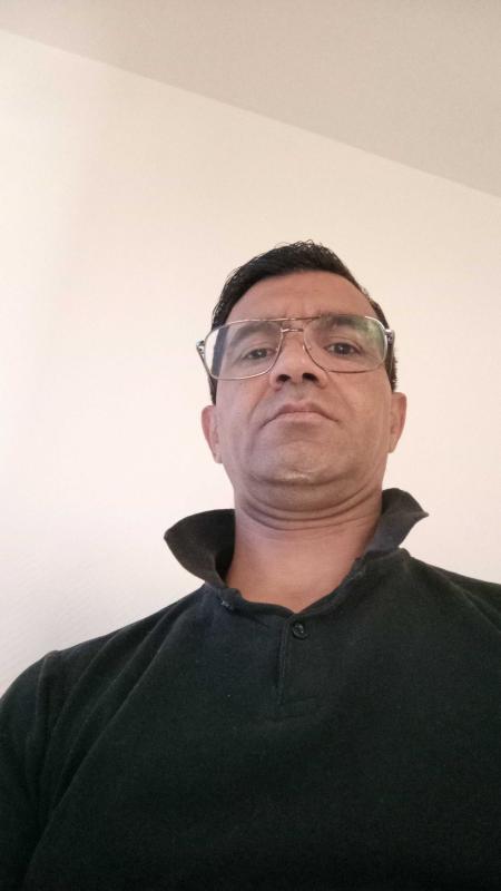 Foued 49 ans Saint Chamond