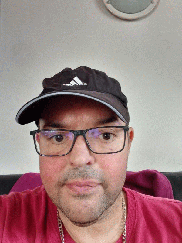 Mika  48 ans Thouars