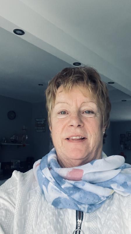 Anne 66 ans Saint Julien des Landes