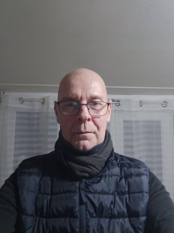 stevamael 52 ans Fougères