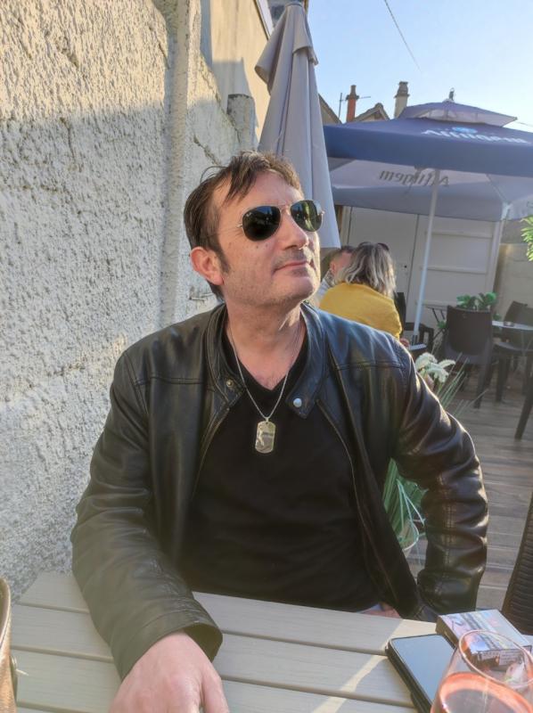 maverock 57 ans Vernon