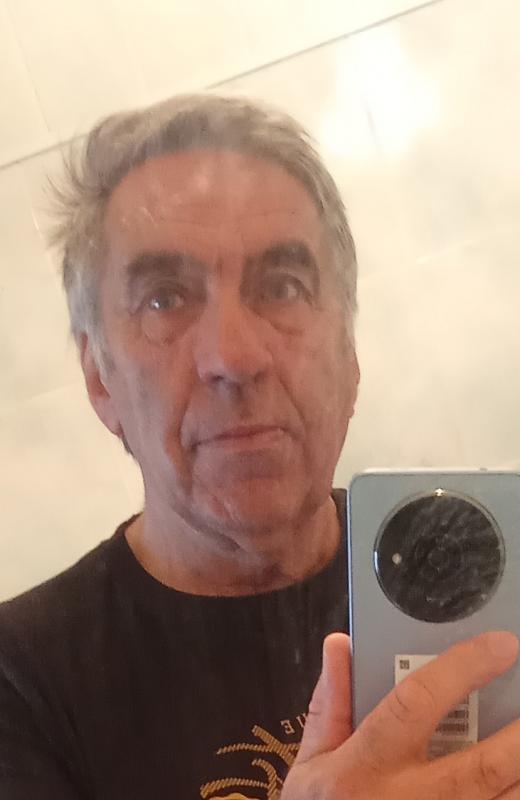 Patrick  70 ans Huisseau en Beauce