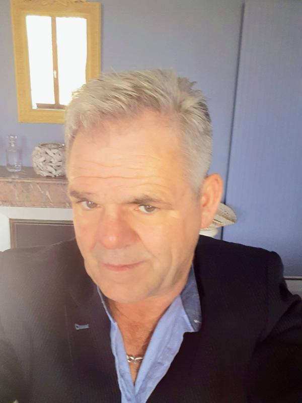 Alexander 63 ans Decize