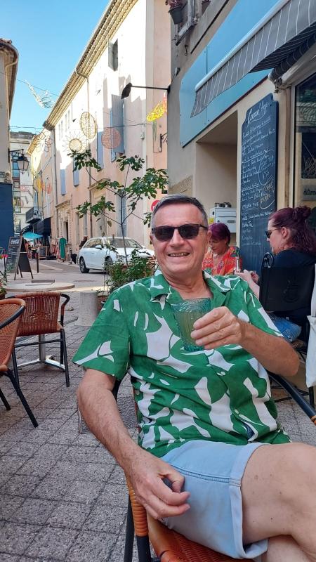 Michel  65 ans Avignon