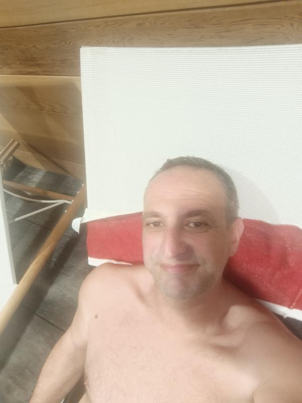 Loulou  44 ans Bastia