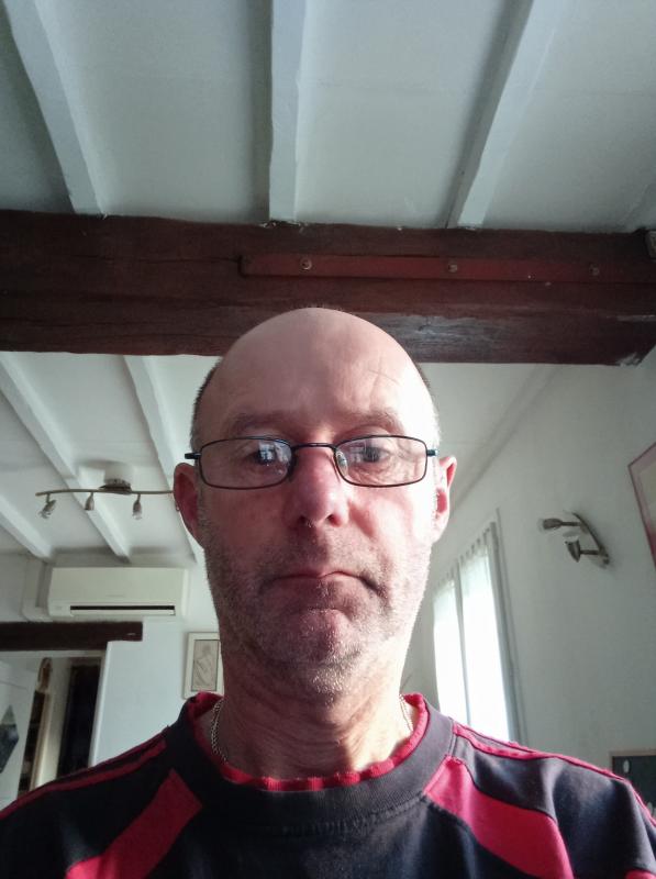 Olivier  58 ans Ouzouer le Marché