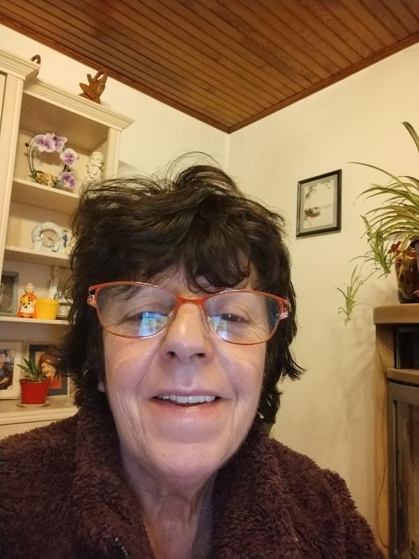 Marie 67 ans Benesse lès Dax