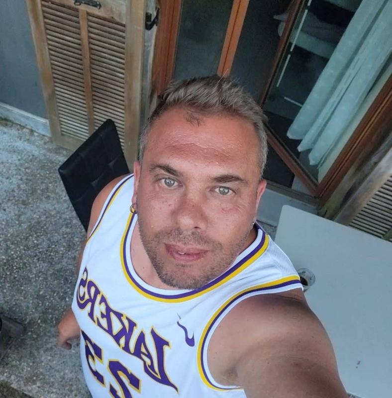 Damien 44 ans Gonfreville l'Orcher