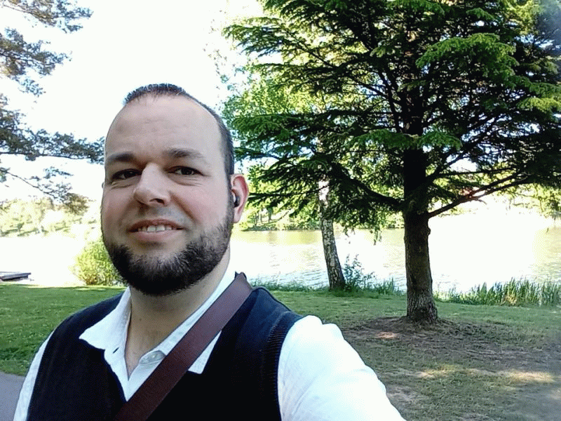 Xavier  35 ans Creutzwald