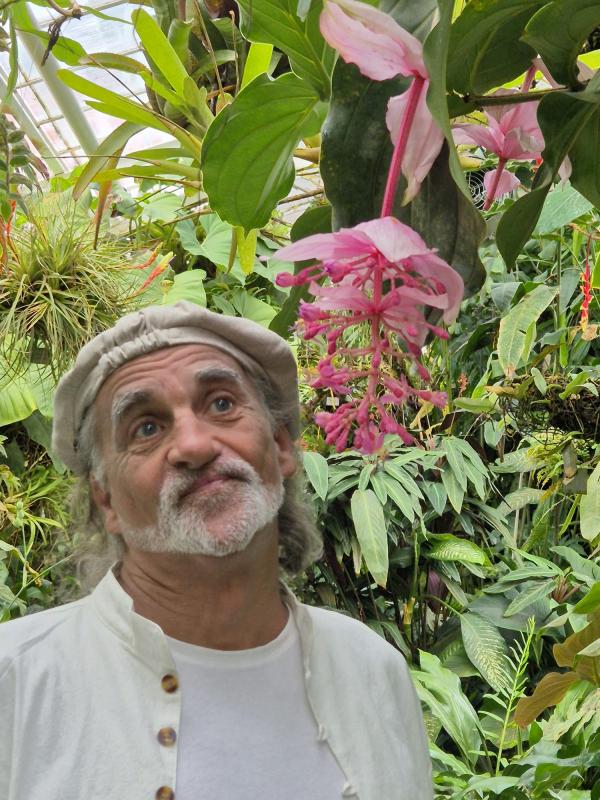 Tom 58 ans marseille 7eme arrondisse