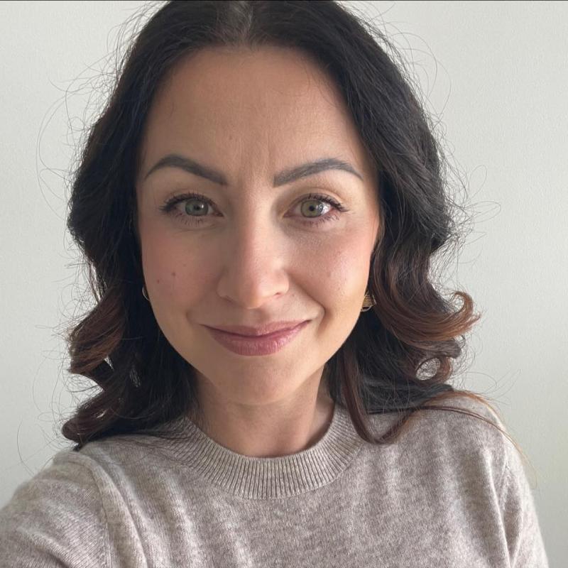 Aurelie 37 ans Le Revest les Eaux