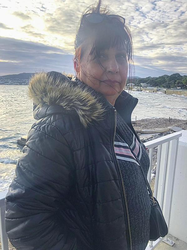 Michèle  72 ans La Ciotat