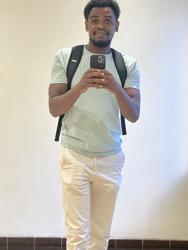 Chris 34 ans marseille 4eme arrondisse