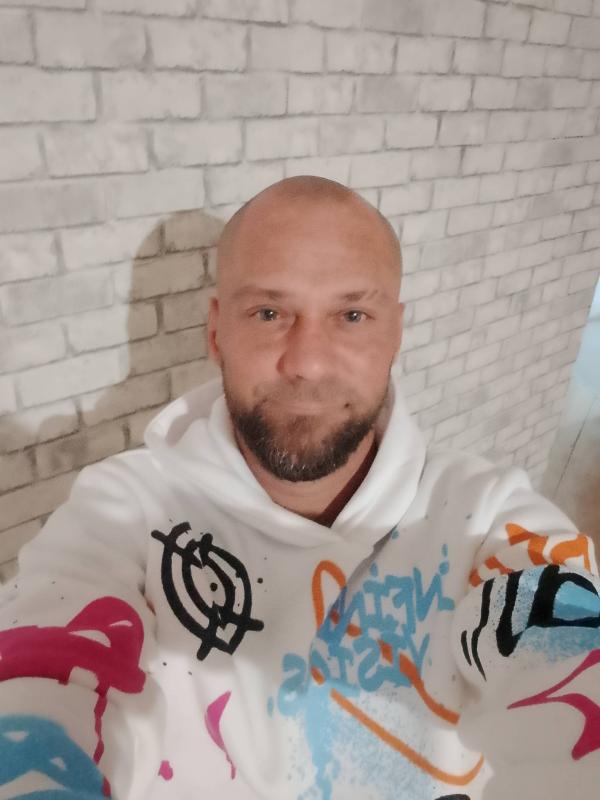 Nathan 41 ans Roubaix