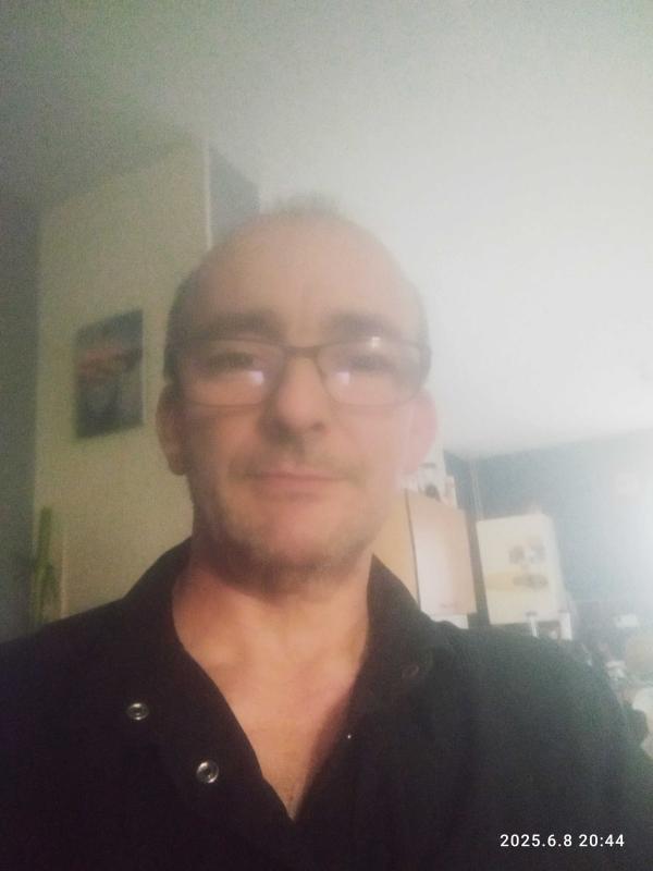 j0689115580 52 ans Houdain