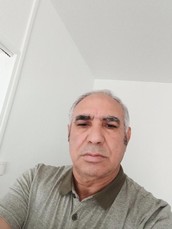 Achile 59 ans Strasbourg