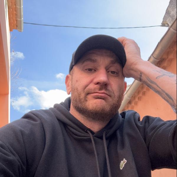 simon 43 ans Cavaillon
