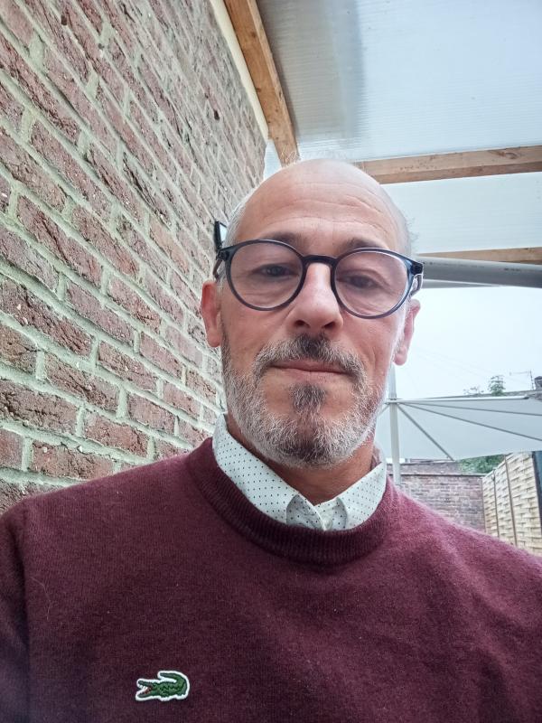 Vincent  58 ans Auchel