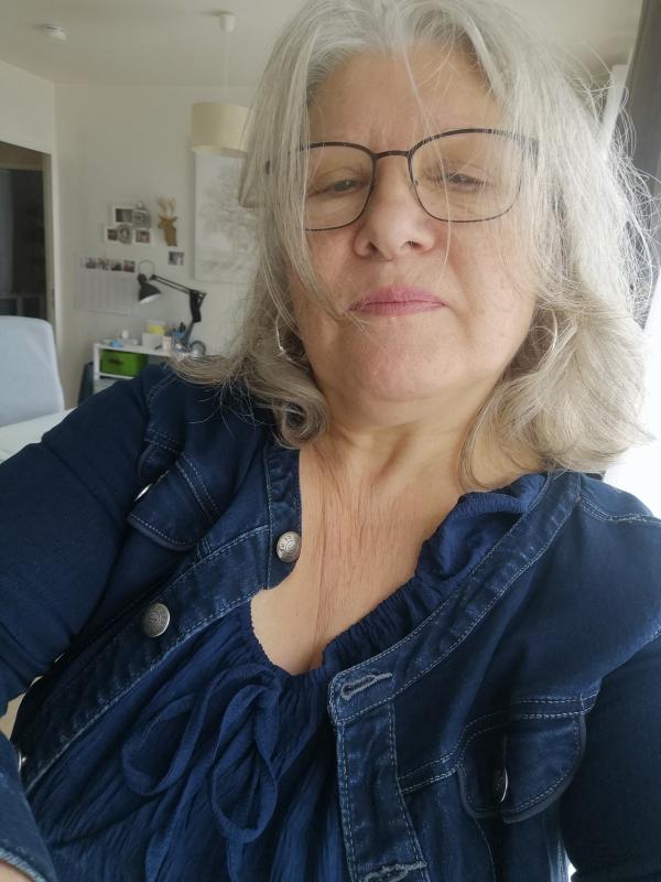 Mariana 64 ans Rennes