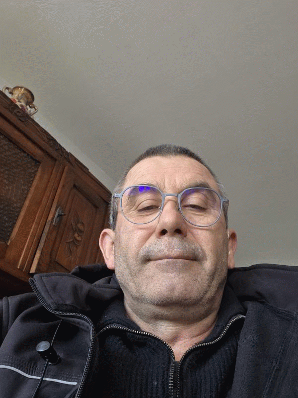 Christophe  18 ans Janzé