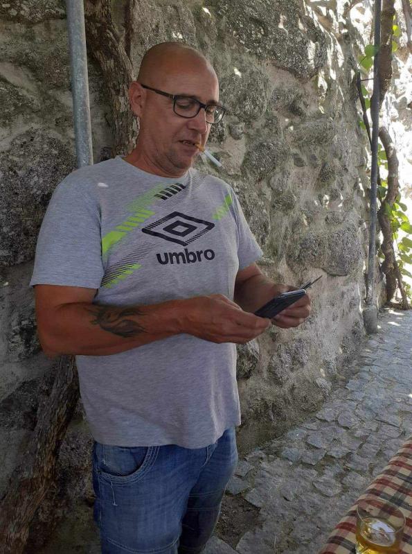 stephane  55 ans Écuisses