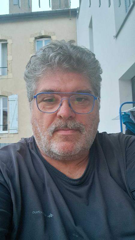 Bruno 64 ans Saint Max
