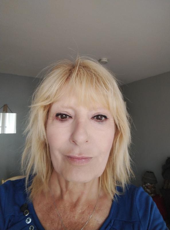 Sylvia  66 ans Miramas