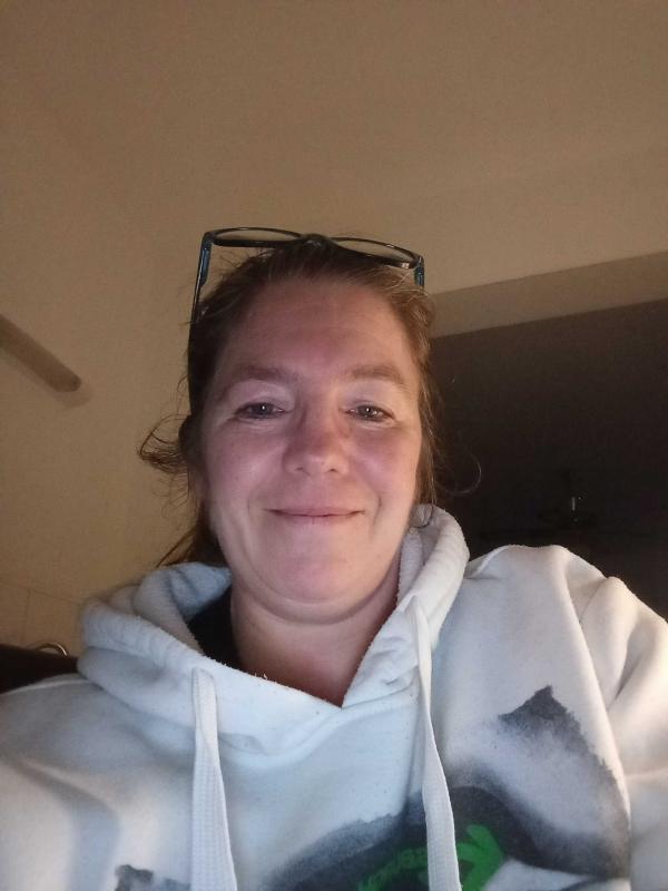 Dauphine  48 ans Courrières