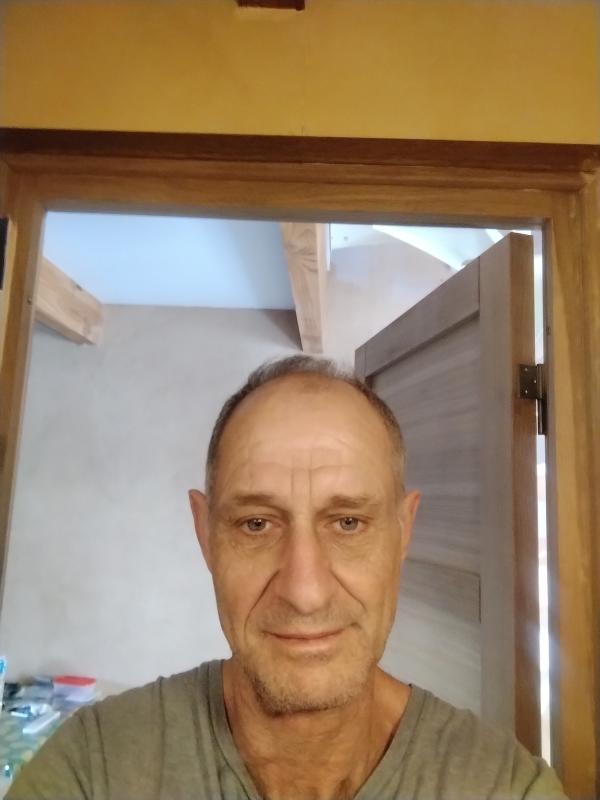 Créature  67 ans Quissac