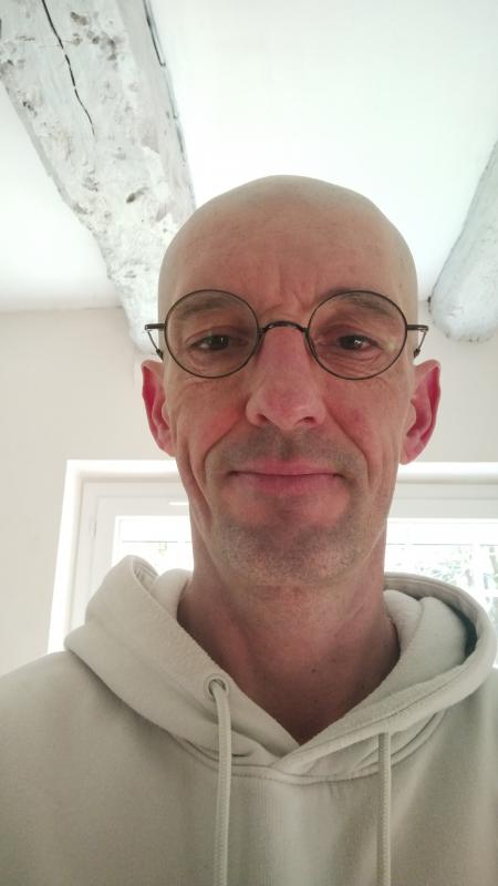 Aymeric  45 ans Léhon