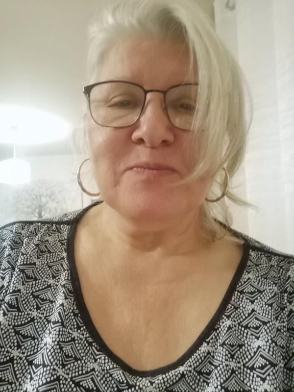 Mariana 64 ans Rennes