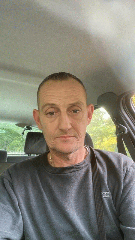 Shuby 48 ans Charmes sur l'Herbasse