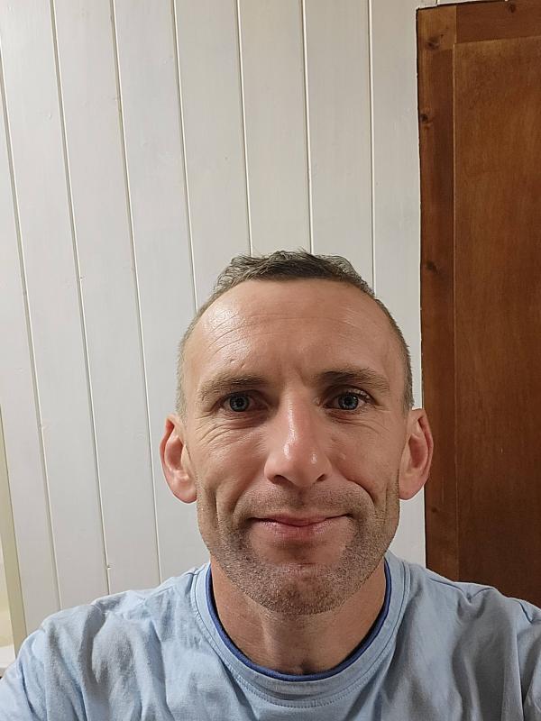 stephane 45 ans La Rochette