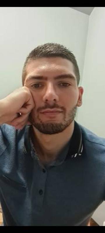 Leonard 31 ans paris 1er arrondissement