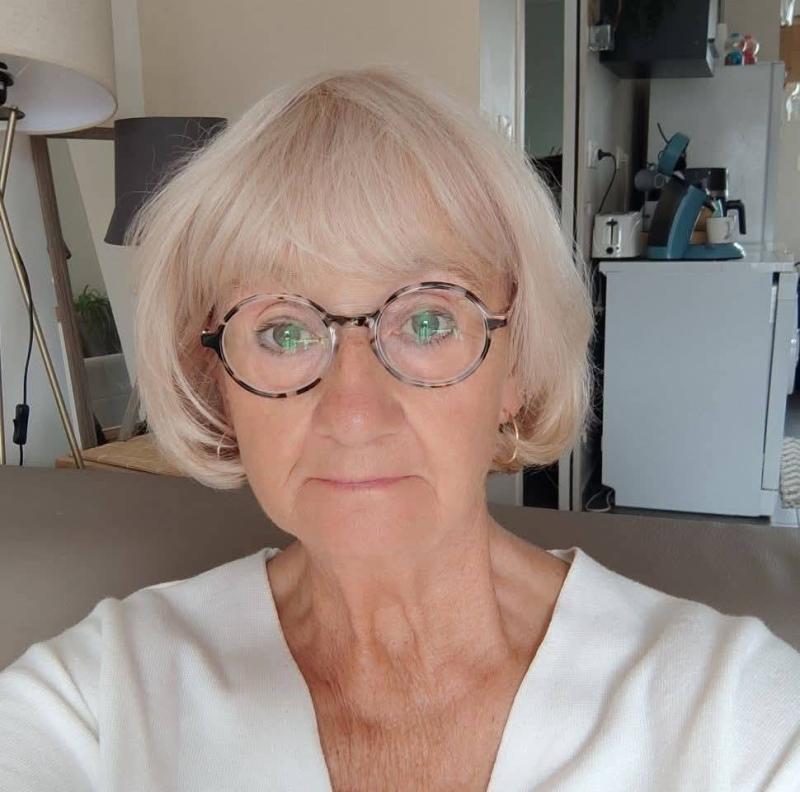 Elisabeth 65 ans Arras
