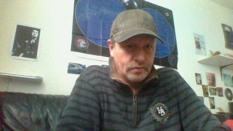 Julien  62 ans paris 15eme arrondissement