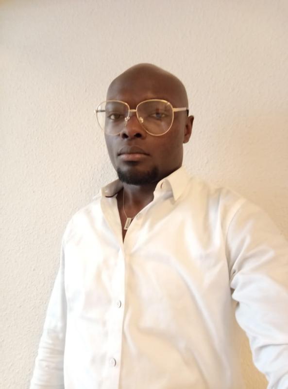 Tanohe  38 ans Strasbourg