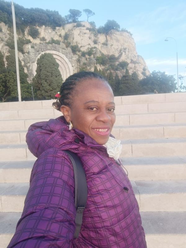 Nadine 58 ans Nice