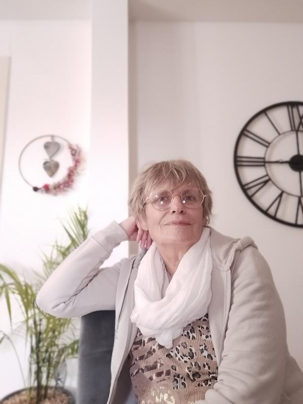 Marie 61 ans Saint Jean d'Angély