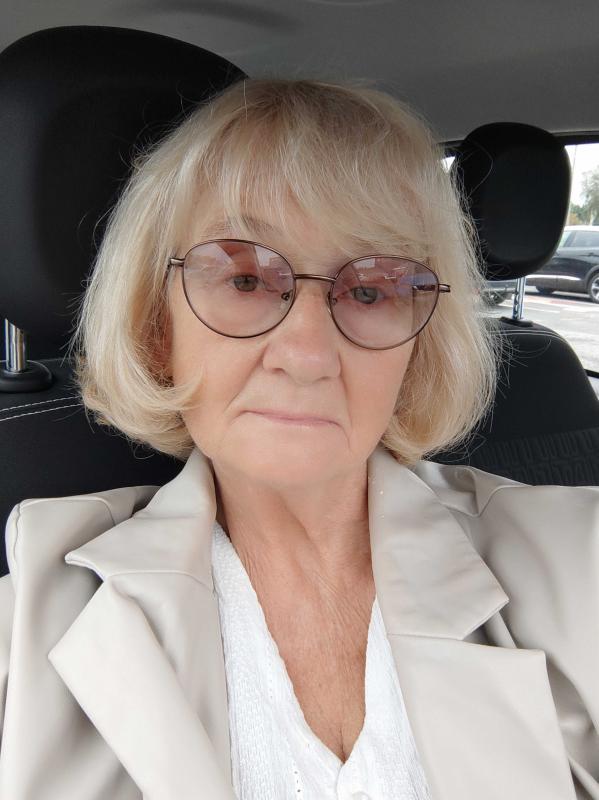 Elisabeth 65 ans Arras