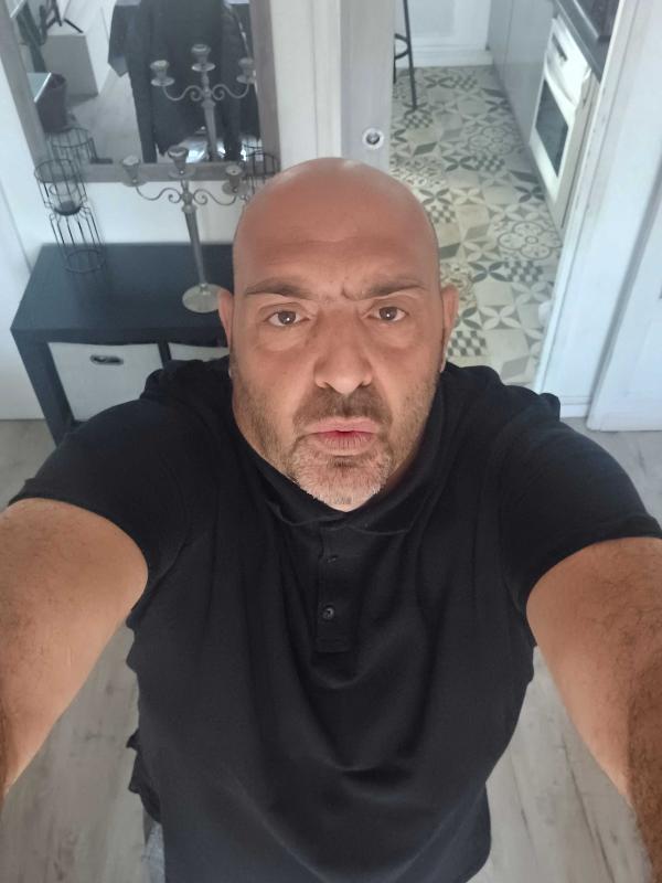 cri 52 ans marseille 9eme arrondisse