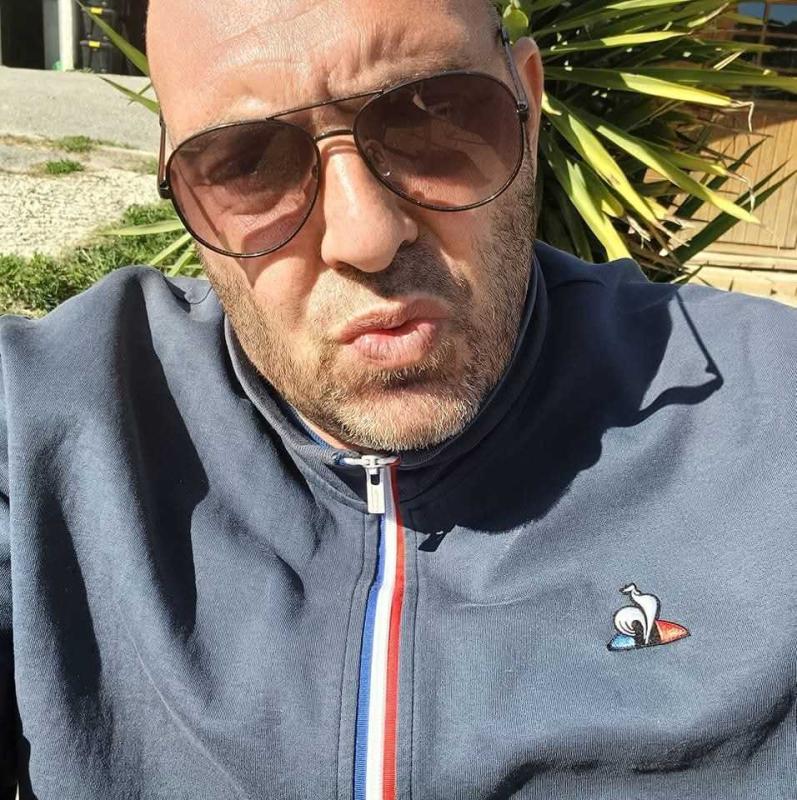 cri 52 ans marseille 9eme arrondisse