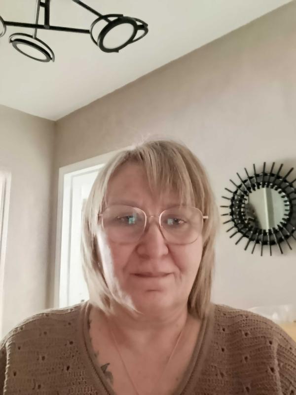 Christelle 53 ans Saint Étienne