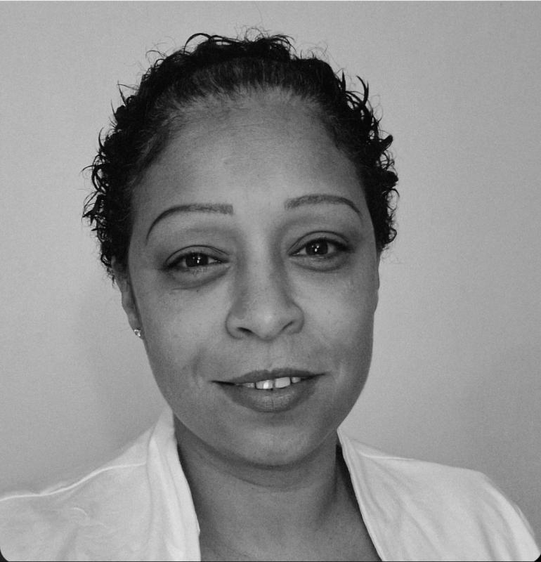 Dina 46 ans Montreuil