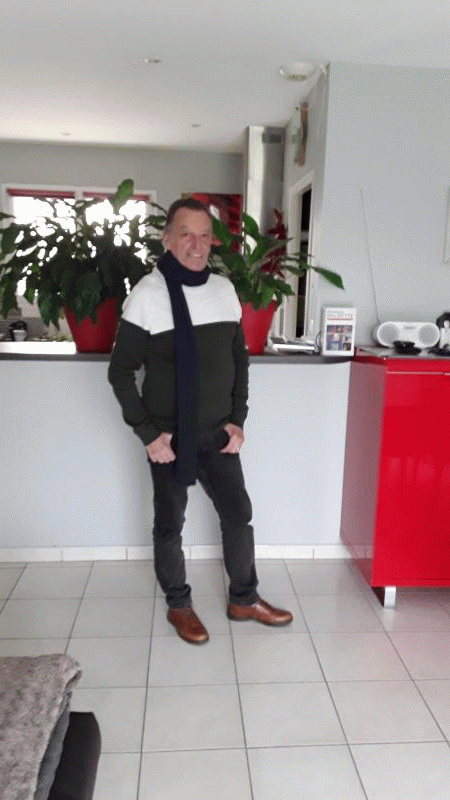 Julien 77 ans Tonneins