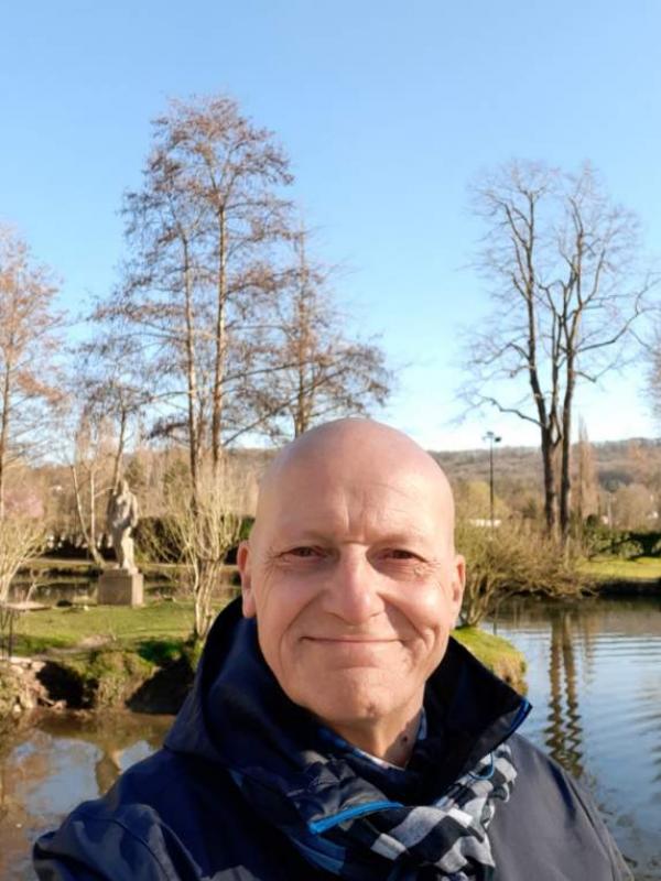 Fabrice 64 ans Orsay
