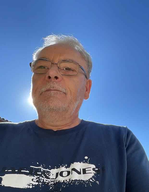 Philippe  56 ans Quissac