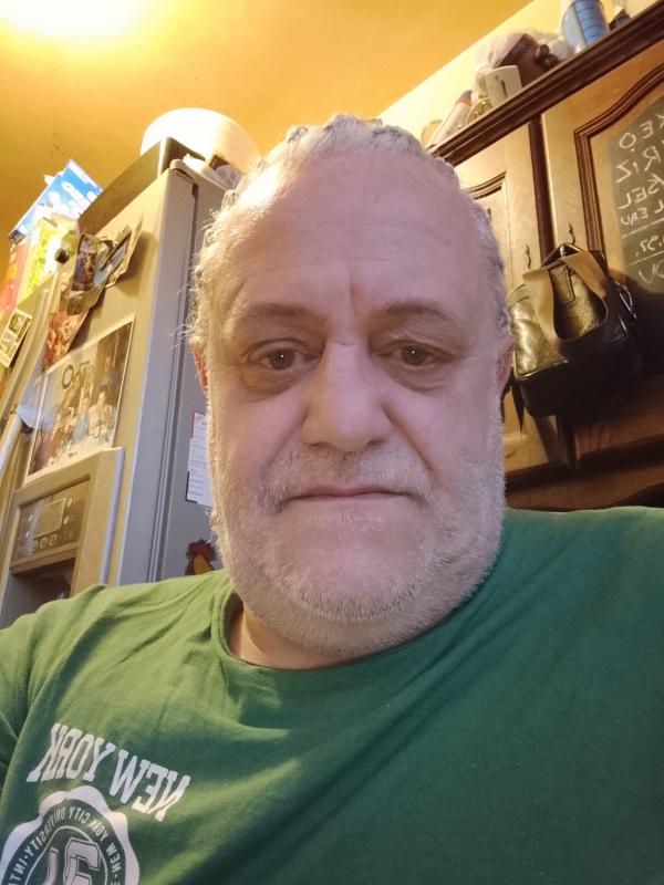 Nounours  53 ans Courbevoie