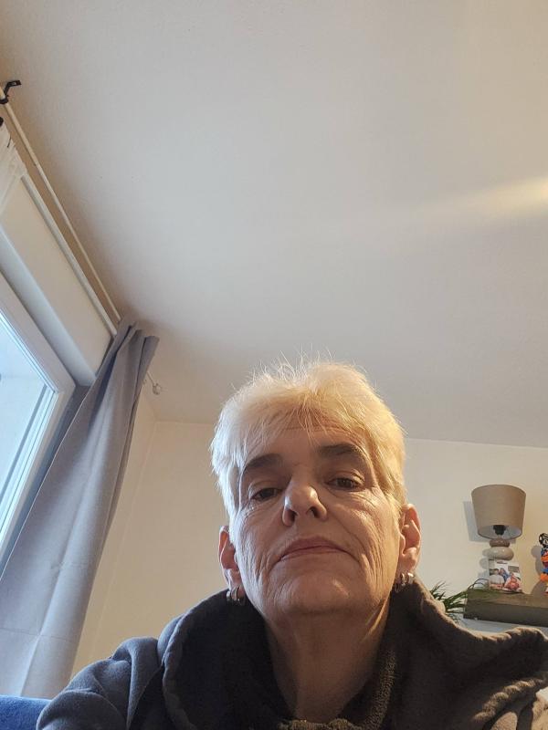 patou 57 ans Loriol sur Drôme